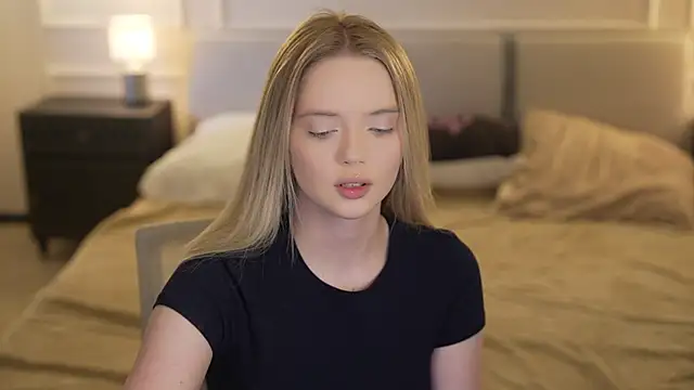 Cassy-Celestial  online show from November 2, 2025, 8:41 am