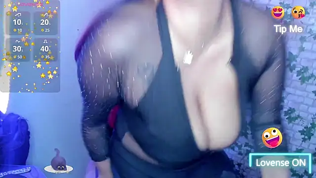 Snapshot of MIABOOBS__ chatting on November 11, 2025, 3:45 am MIABOOBS online show from November 11, 2025, 3:45 am