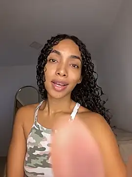 nicoleebony1 online show from November 13, 2025, 8:24 pm