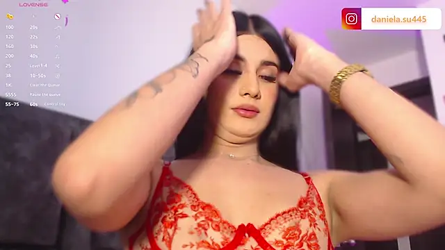 milan delrey online show from December 22, 2025, 7:19 am