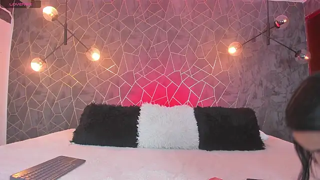 Snapshot of leigh-angels chatting on February 26, 2026, 7:47 pm leigh-angels online show from February 26, 2026, 7:47 pm