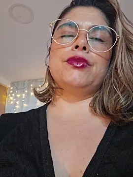 Snapshot of Juliietha_servas chatting on March 23, 2026, 10:09 pm Juliietha servas online show from March 23, 2026, 10:09 pm