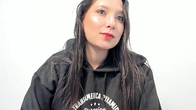 cami-01 online show from November 21, 2025, 8:52 pm