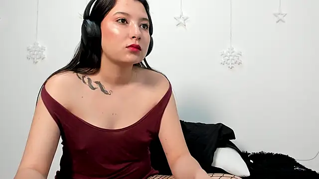 Snapshot of cami-01 chatting on April 10, 2026, 8:16 pm cami-01 online show from April 10, 2026, 8:16 pm
