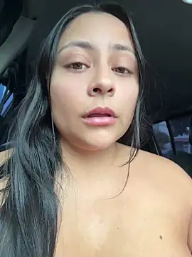 Snapshot of Sol_biglips chatting on April 24, 2026, 3:14 pm Sol biglips online show from April 24, 2026, 3:14 pm