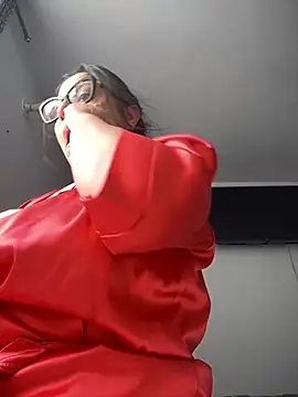 Sol biglips online show from February 10, 2025, 6:35 pm