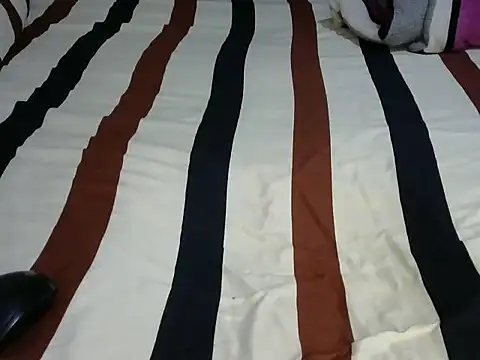 Snapshot of Elsah_ chatting on February 10, 2026, 5:56 pm Elsah online show from February 10, 2026, 5:56 pm