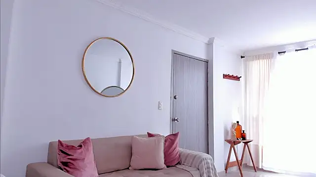 Emmavr online show from January 8, 2025, 5:05 pm