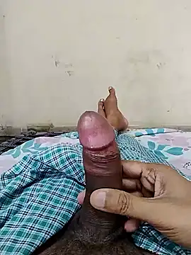 Snapshot of AUNTY1984 chatting on September 18, 2025, 8:17 am AUNTY1984 online show from September 18, 2025, 8:17 am