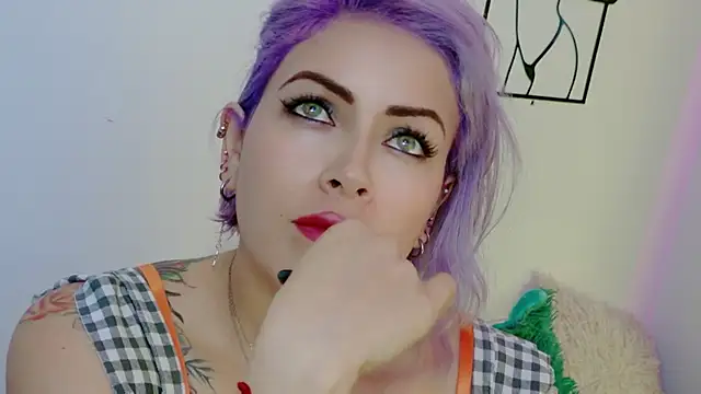 Snapshot of Natalia_Montoya chatting on January 17, 2026, 12:58 am Natalia Montoya online show from January 17, 2026, 12:58 am