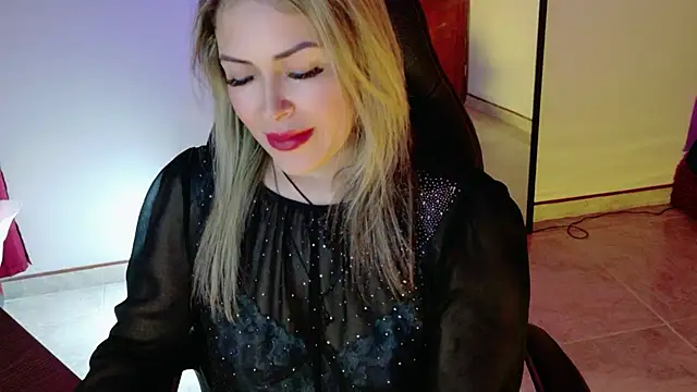 Natalia Montoya online show from November 20, 2025, 8:09 pm