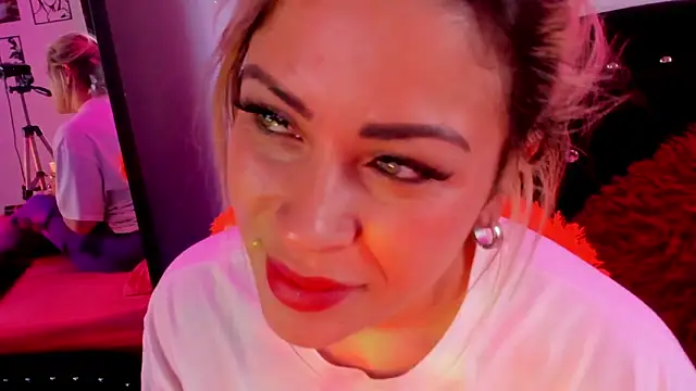 Natalia Montoya online show from February 10, 2025, 12:08 pm