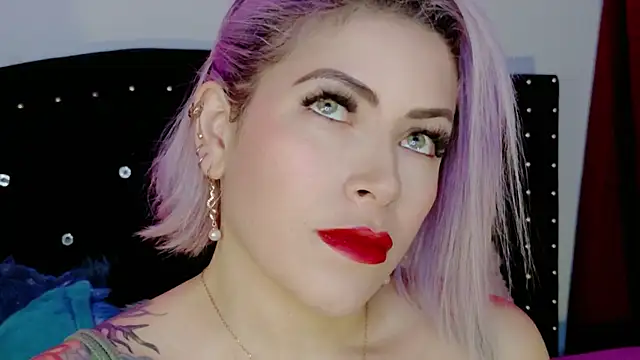 Snapshot of Natalia_Montoya chatting on March 19, 2026, 12:54 am Natalia Montoya online show from March 19, 2026, 12:54 am