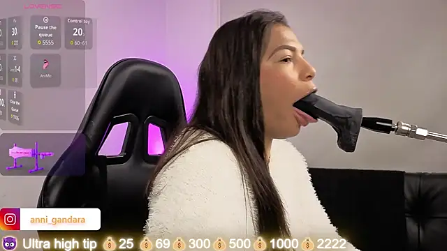 Anabel693 online show from October 28, 2025, 11:31 am