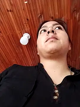 Snapshot of Valeer_abby chatting on April 6, 2026, 12:28 pm Valeer abby online show from April 6, 2026, 12:28 pm