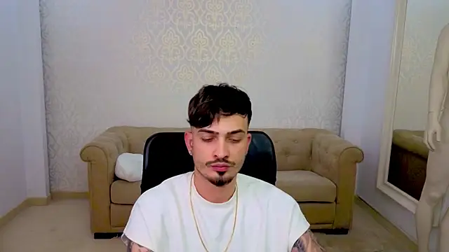 Snapshot of BrandonTate chatting on May 24, 2026, 5:24 pm BrandonTate online show from May 24, 2026, 5:24 pm
