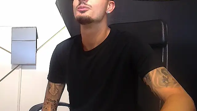 Snapshot of BrandonTate chatting on July 3, 2026, 8:54 am BrandonTate online show from July 3, 2026, 8:54 am