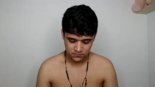 Snapshot of kaiine190 chatting on October 10, 2025, 10:21 pm kaiine190 online show from October 10, 2025, 10:21 pm