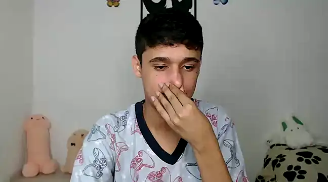 Snapshot of kaiine190 chatting on February 17, 2025, 5:14 am kaiine190 online show from February 17, 2025, 5:14 am