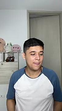 Snapshot of kaiine190 chatting on November 11, 2025, 7:14 am kaiine190 online show from November 11, 2025, 7:14 am