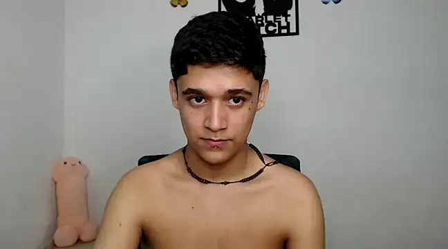 Snapshot of kaiine190 chatting on February 15, 2025, 8:54 am kaiine190 online show from February 15, 2025, 8:54 am