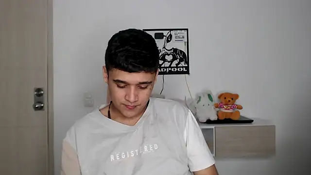 Snapshot of kaiine190 chatting on November 18, 2025, 7:55 am kaiine190 online show from November 18, 2025, 7:55 am