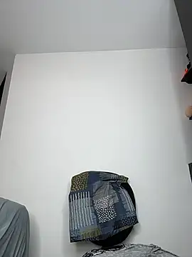 kaiine190 online show from March 25, 2026, 8:19 pm