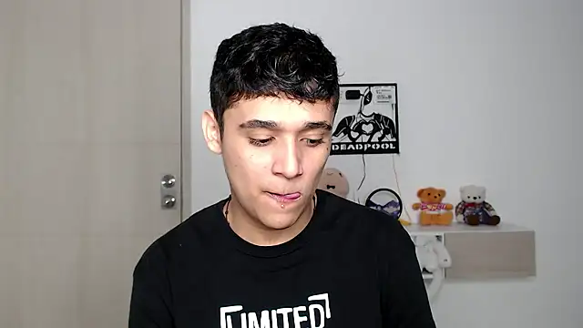 kaiine190 online show from January 18, 2026, 5:11 am