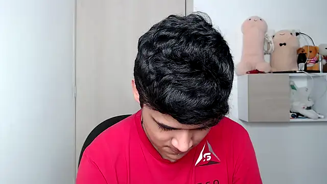 Snapshot of kaiine190 chatting on October 15, 2025, 7:05 am kaiine190 online show from October 15, 2025, 7:05 am