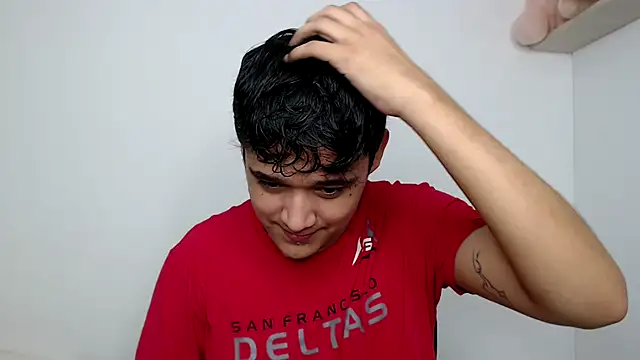 Snapshot of kaiine190 chatting on October 11, 2025, 9:27 pm kaiine190 online show from October 11, 2025, 9:27 pm