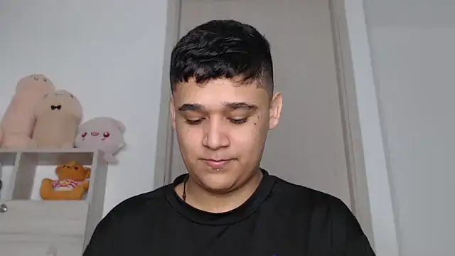 Snapshot of kaiine190 chatting on November 5, 2025, 7:11 am kaiine190 online show from November 5, 2025, 7:11 am