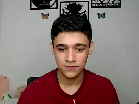 Snapshot of kaiine190 chatting on February 14, 2025, 1:45 am kaiine190 online show from February 14, 2025, 1:45 am