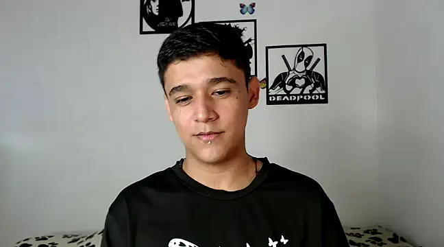 Snapshot of kaiine190 chatting on March 19, 2025, 7:49 pm kaiine190 online show from March 19, 2025, 7:49 pm