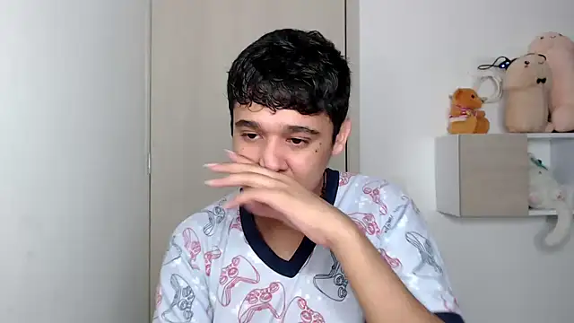 Snapshot of kaiine190 chatting on October 20, 2025, 6:48 am kaiine190 online show from October 20, 2025, 6:48 am