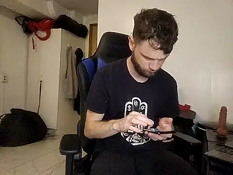 Talenjames4 online show from November 1, 2025, 8:36 pm