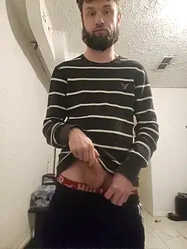 Snapshot of Talenjames4 chatting on February 19, 2025, 10:09 pm Talenjames4 online show from February 19, 2025, 10:09 pm