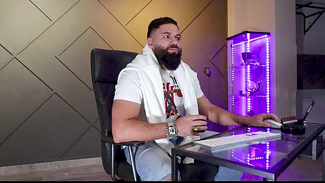 Snapshot of mattmasterss chatting on March 1, 2025, 4:58 am mattmasterss online show from March 1, 2025, 4:58 am