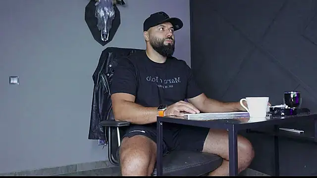 Snapshot of mattmasterss chatting on September 13, 2025, 8:20 pm mattmasterss online show from September 13, 2025, 8:20 pm