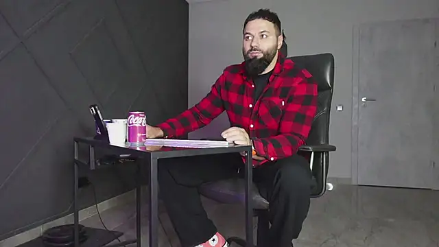 Snapshot of mattmasterss chatting on November 4, 2025, 2:04 am mattmasterss online show from November 4, 2025, 2:04 am