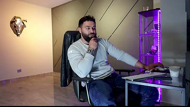 Snapshot of mattmasterss chatting on March 13, 2025, 3:39 pm mattmasterss online show from March 13, 2025, 3:39 pm