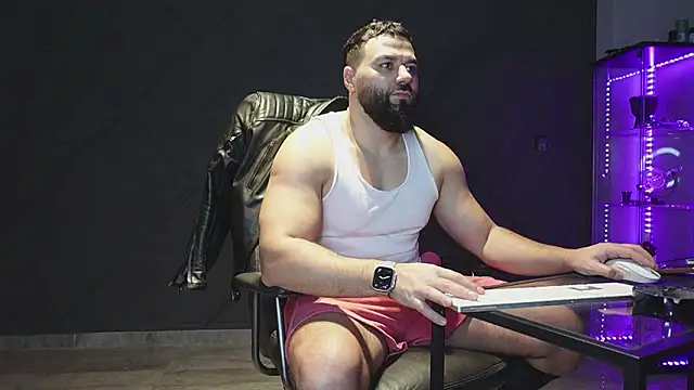 Snapshot of mattmasterss chatting on February 22, 2026, 6:20 pm mattmasterss online show from February 22, 2026, 6:20 pm