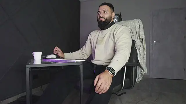 Snapshot of mattmasterss chatting on November 1, 2025, 11:20 pm mattmasterss online show from November 1, 2025, 11:20 pm