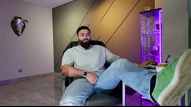 Snapshot of mattmasterss chatting on March 11, 2025, 5:46 am mattmasterss online show from March 11, 2025, 5:46 am