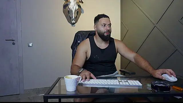 Snapshot of mattmasterss chatting on September 10, 2025, 6:29 pm mattmasterss online show from September 10, 2025, 6:29 pm