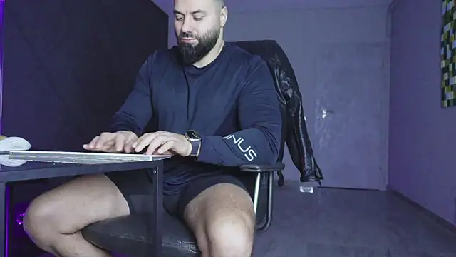 Snapshot of mattmasterss chatting on January 12, 2026, 3:57 am mattmasterss online show from January 12, 2026, 3:57 am