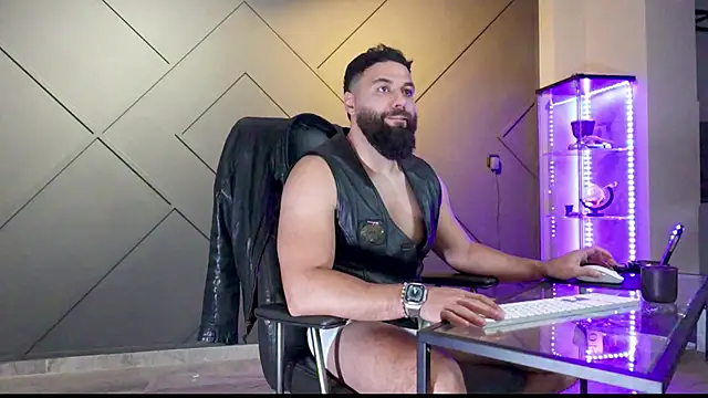 Snapshot of mattmasterss chatting on March 2, 2025, 3:34 am mattmasterss online show from March 2, 2025, 3:34 am