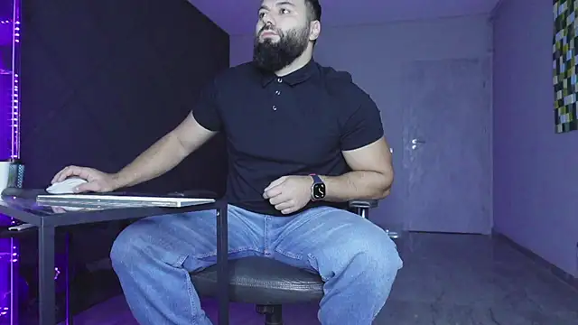 Snapshot of mattmasterss chatting on December 21, 2025, 3:52 am mattmasterss online show from December 21, 2025, 3:52 am