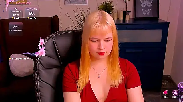 Snapshot of AlicePopsy chatting on March 16, 2025, 11:59 pm AlicePopsy online show from March 16, 2025, 11:59 pm