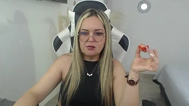 samy vsn online show from April 11, 2026, 5:49 pm