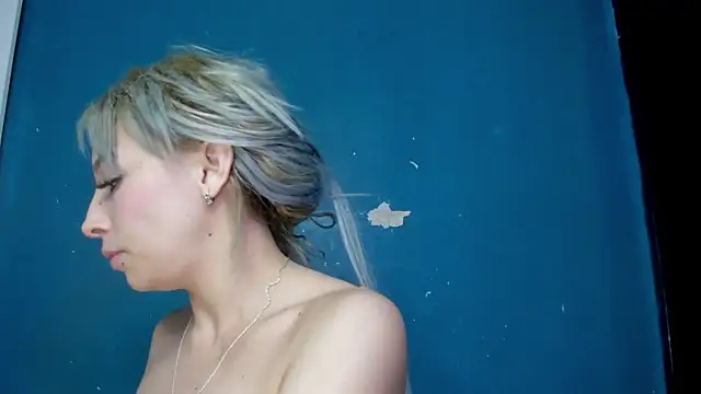 Samantha cp  online show from March 20, 2025, 9:56 pm